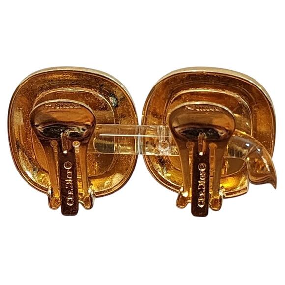 Christian Dior Gold-tone with Cream Enamel Clip Earrings, Vintage 1980's - Picture 3 of 7